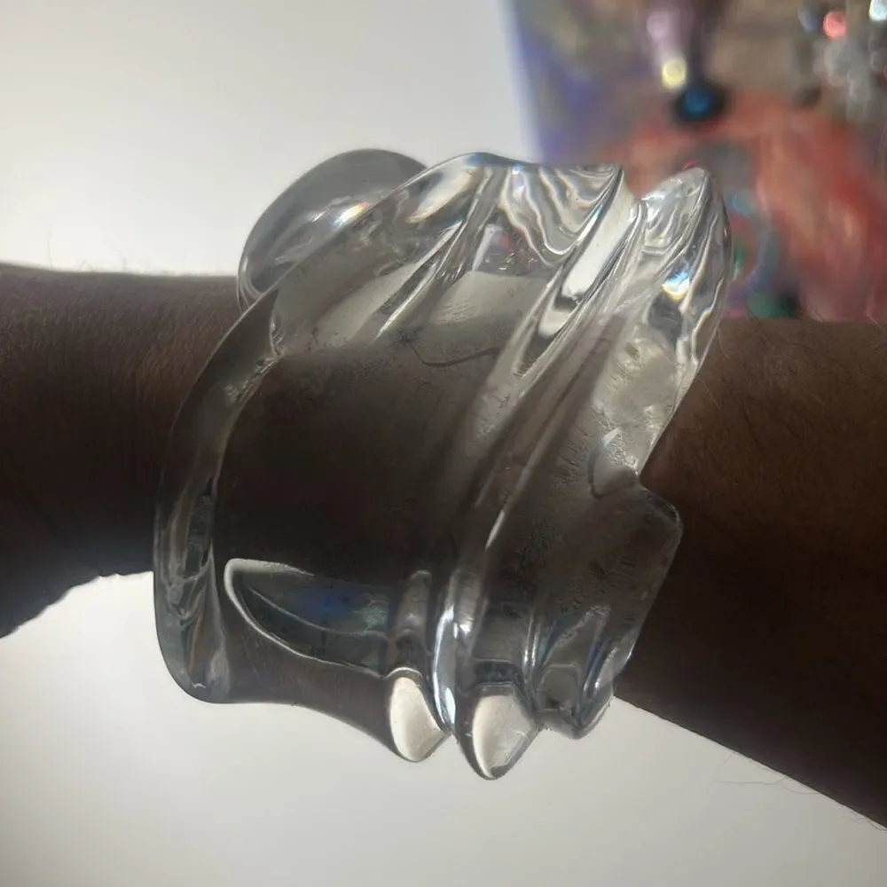 Vintage Mid-Century Modern Chunky Lucite Swirl Cuff Bracelet